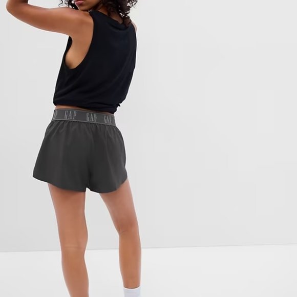 GapFit Dark Gray 3" Runaround Shorts / NWT/ Size XL - Picture 5 of 10
